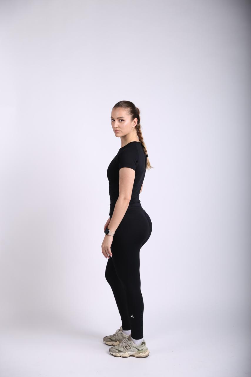 b4e46299-28ac-484a-8e56-f23c9173f983 b4e46299-28ac-484a-8e56-f23c9173f983